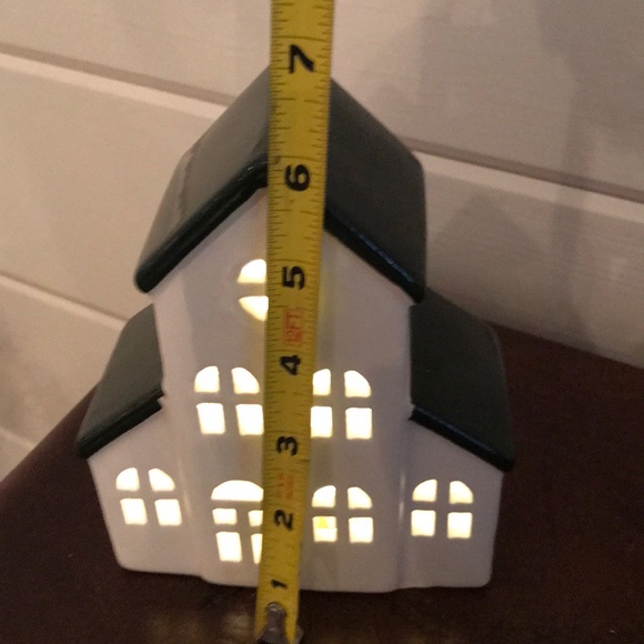 Lighted House Decoration - Picture 10 of 16